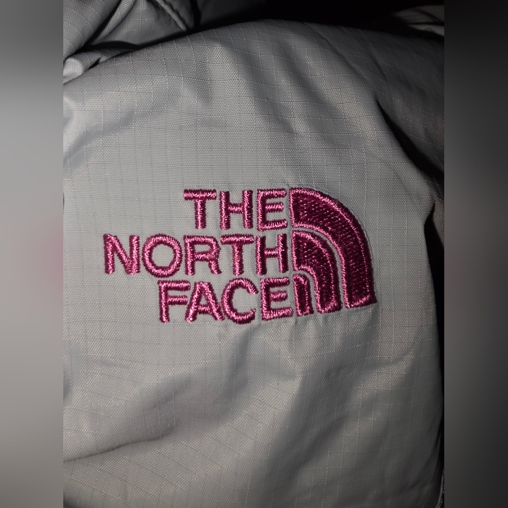 The North Face Pink Ribbon Resolve Jacket- size small -NWOT 🎀 - Picture 5 of 7